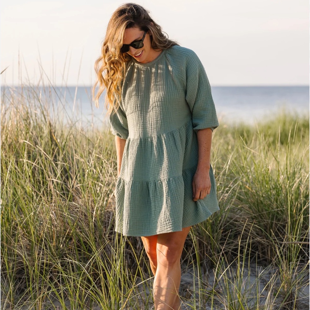 ALICE WALK The Organic Cotton Gauze Puff Sleeve
Dress Triple Gauze In Sage Sz Lg